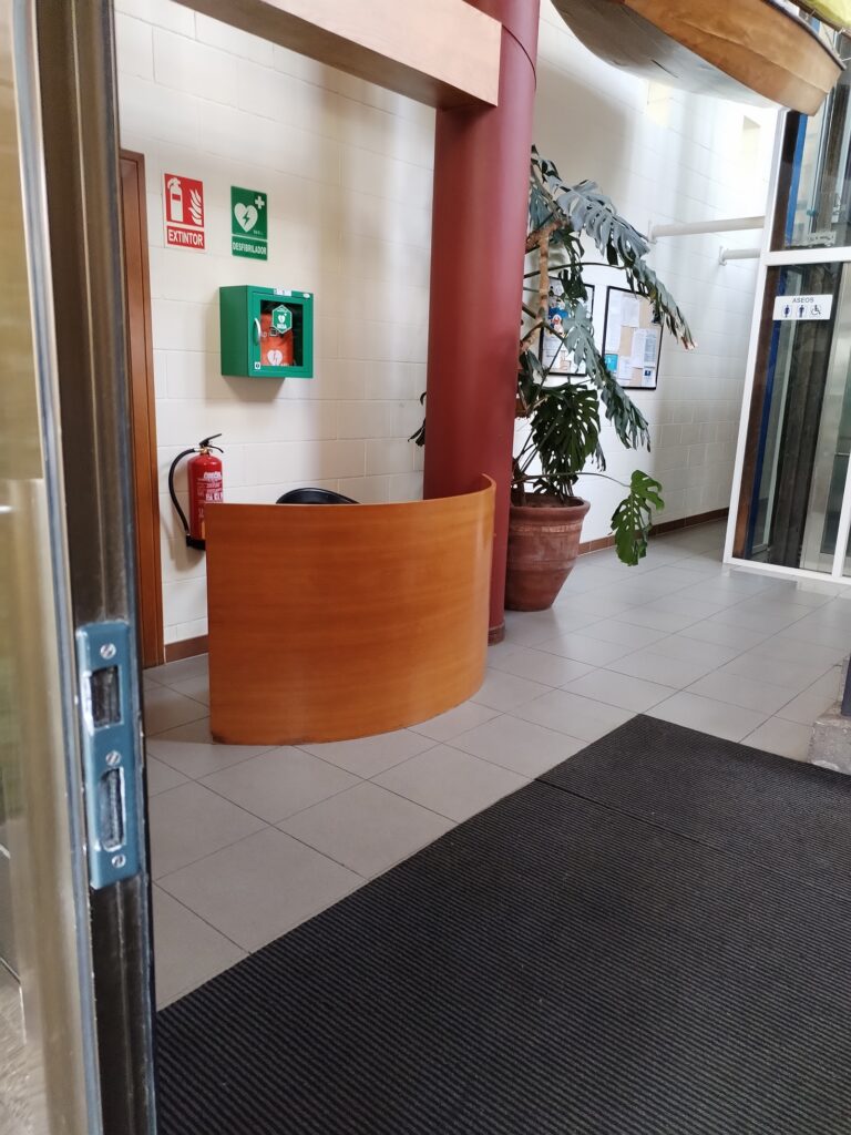 El DESA ubicado en el RCN Portosín pasa a formar parte de la red galega de Desfibriladores Externos Semiautomáticos geolocalizados.