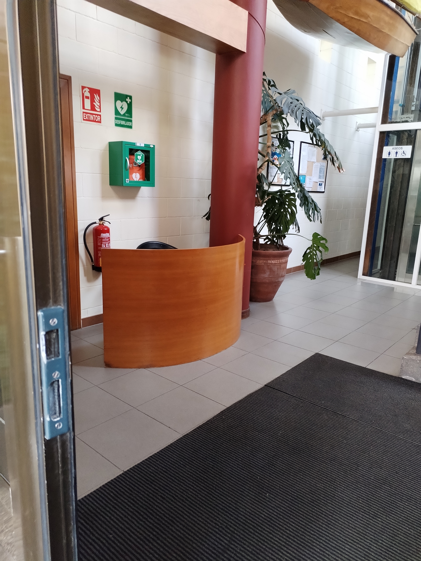 El DESA ubicado en el RCN Portosín pasa a formar parte de la red galega de Desfibriladores Externos Semiautomáticos geolocalizados.